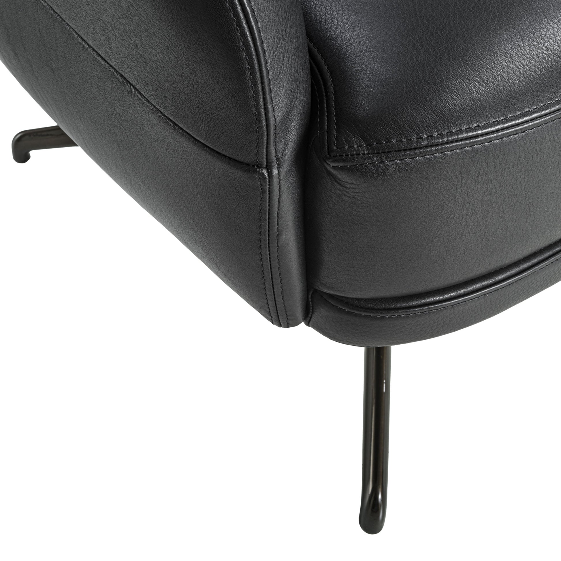 Poltrona Nyav girevole